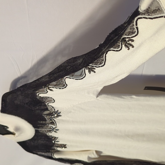 Venus Cream/Off White Dress - Picture 3 of 7